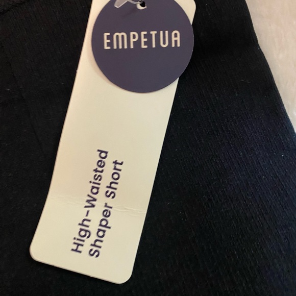 High waisted shaper short - Picture 3 of 5